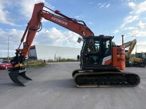hitachi zx135us 7 stage 5 enf518c995 1.jpg